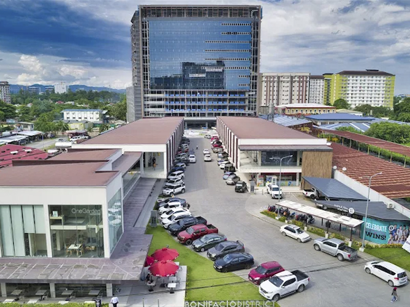 ボニファシオ・ディストリクト